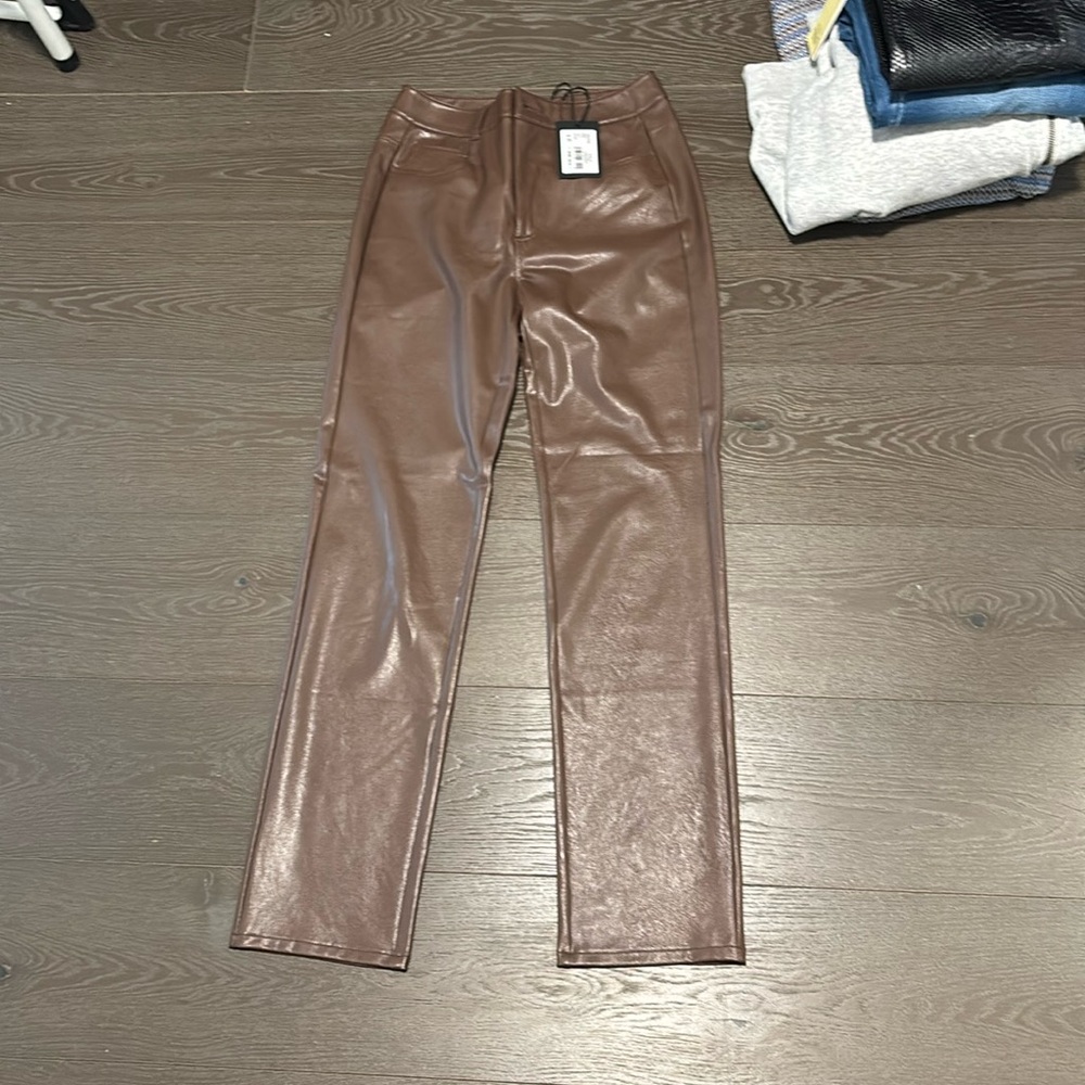 Paige Stella straight chestnut